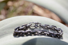 Load image into Gallery viewer, Winchester