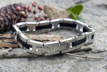 Load image into Gallery viewer, Hatchet