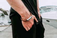 Load image into Gallery viewer, Gallant