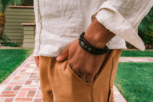 Load image into Gallery viewer, Dark Tress