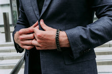 Load image into Gallery viewer, Ara