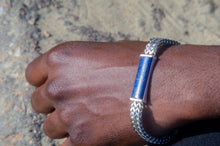 Load image into Gallery viewer, Bold Sphere